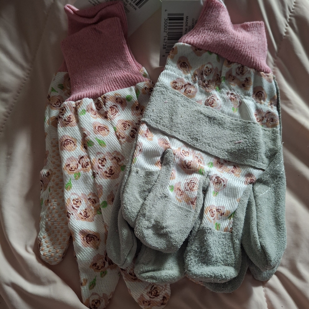 Floral Kids Gardening Gloves - Pink and Green